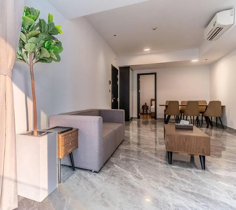 3Bed Resortstyle In Central D1/Pool/Gym/Cigar Room Ho Chi Minh City Apartment