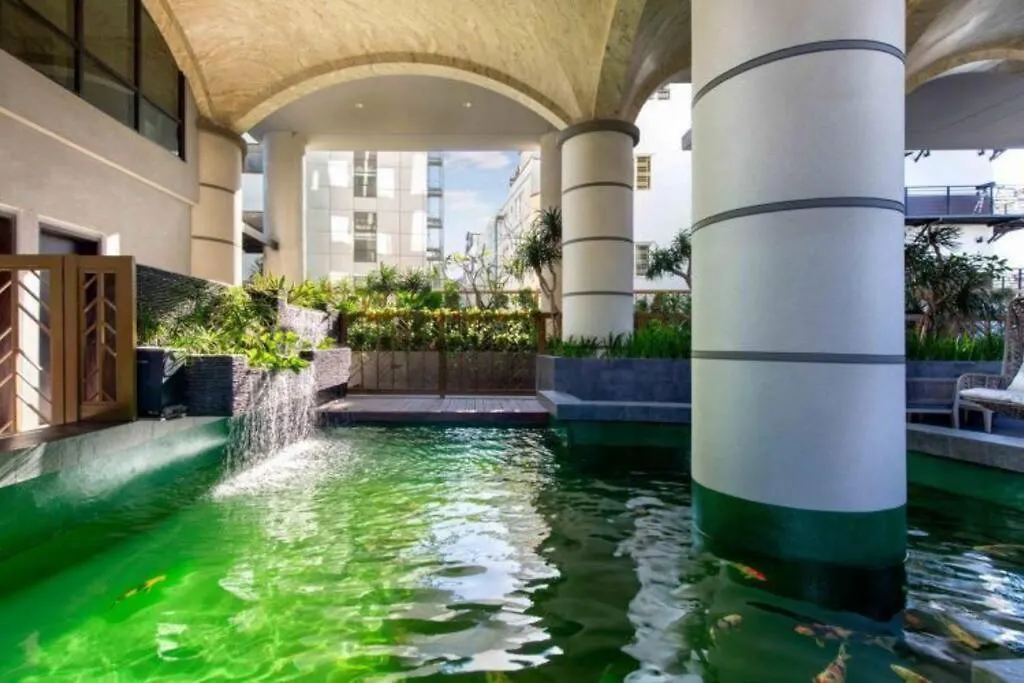 3Bed Resortstyle In Central D1/Pool/Gym/Cigar Room Ho Chi Minh City Apartment